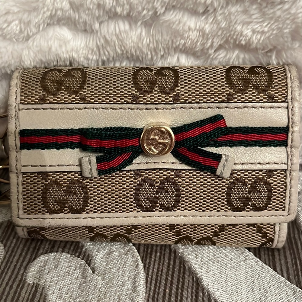 Gucci key holder